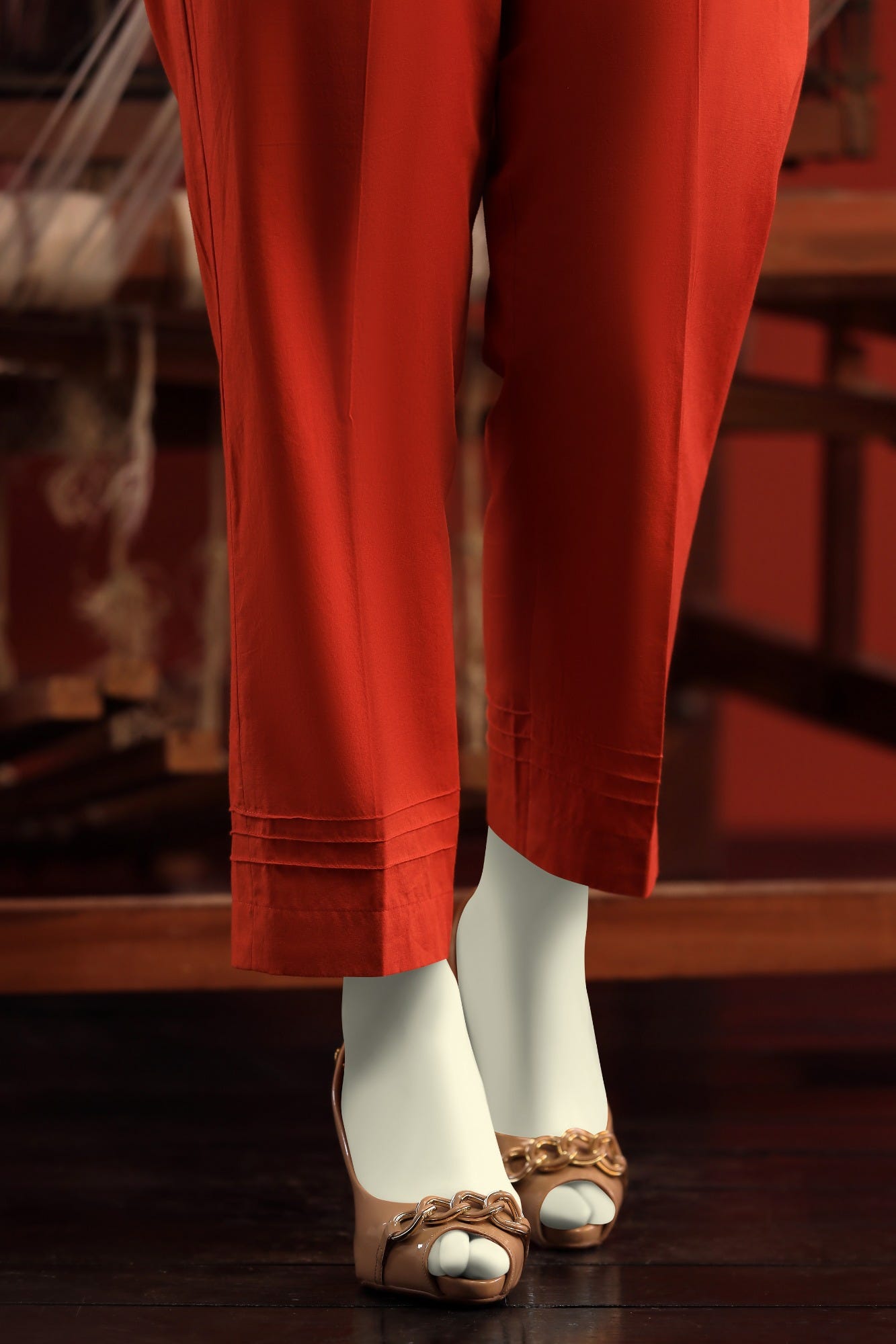 CCW-TR-S-22-8200 Paan Booti Pant