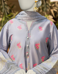 BLUE LAWN SCHIFFLI 3PC STITCHED
