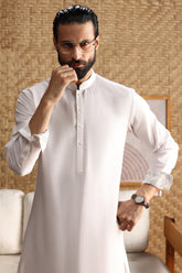 jackson-off-white-kurta-trousers-ccmkts39610c4