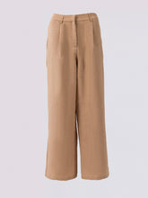 beige-trousers-wbot250062