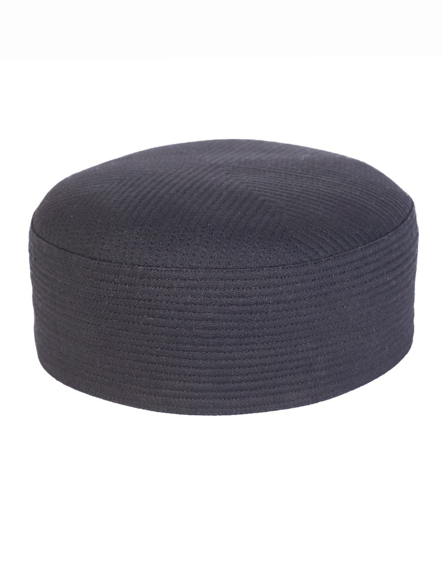 BLACK BLENDED CAP