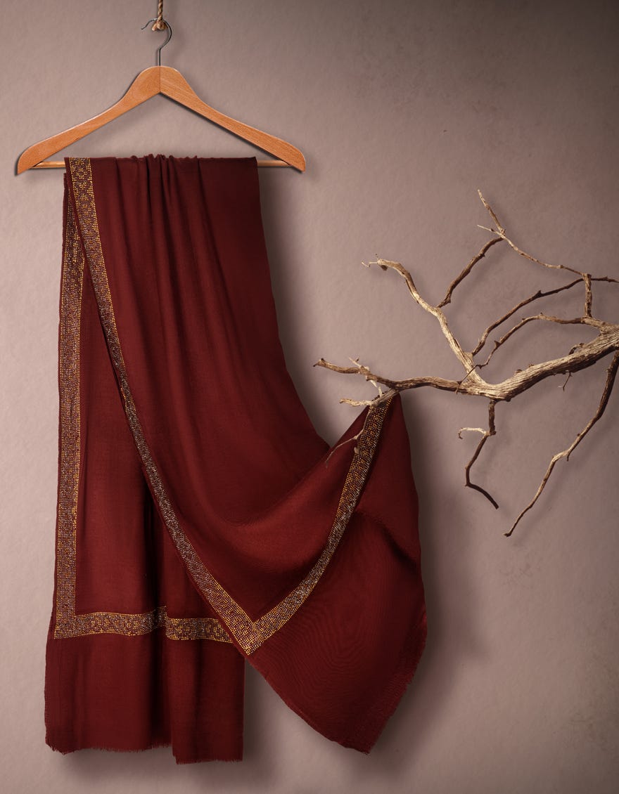 JSH-SHW-21-0021 FB/GOLD STUD SHWAL - MAROON