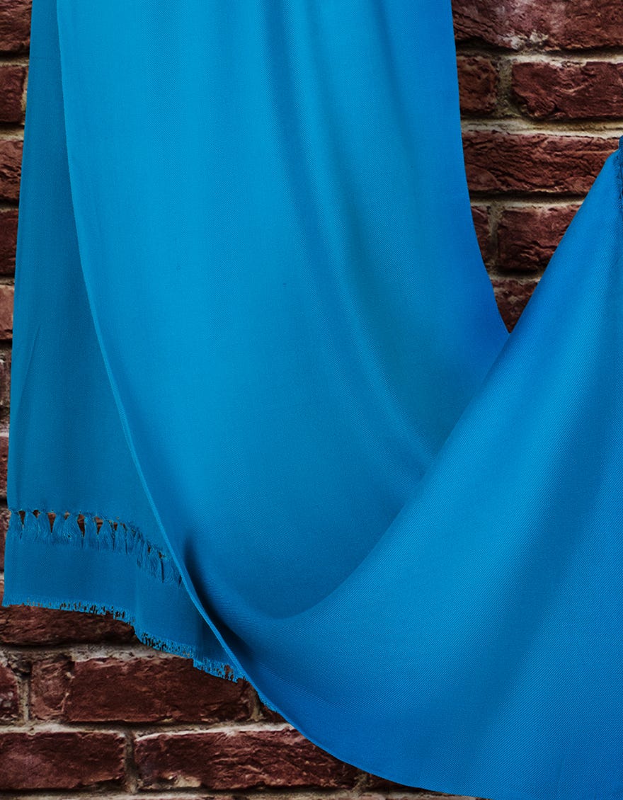 JSH-SHW-21-0027 FB/SOLID DYED SHAWL - BLUE