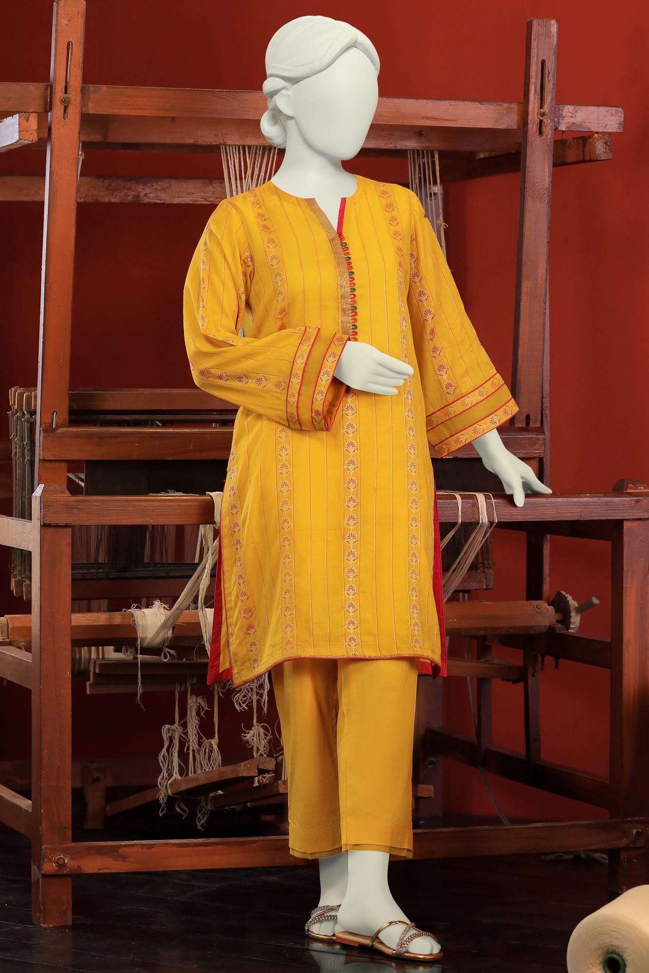 CCW-1PS-S-22-203 Mughal Booti-01