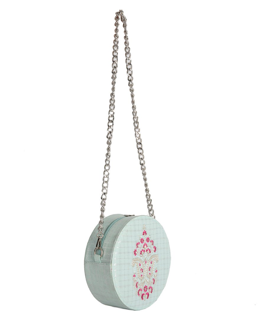 JJBL-22-018 FB/Chambray