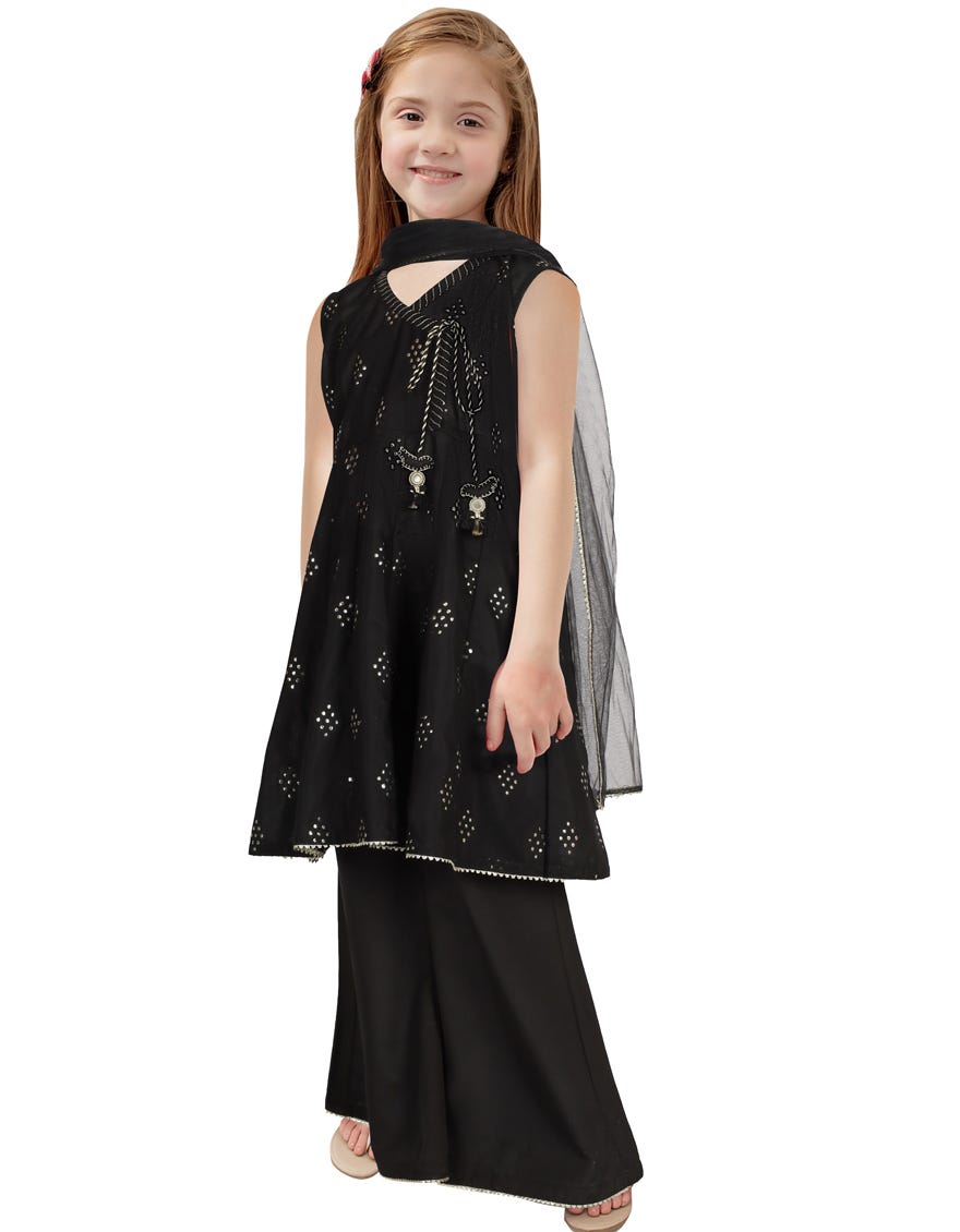 JGKL-S-22-1555 FB/Black Kamdani