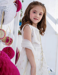 JGKL-S-22-1560 FB/White Kamdani