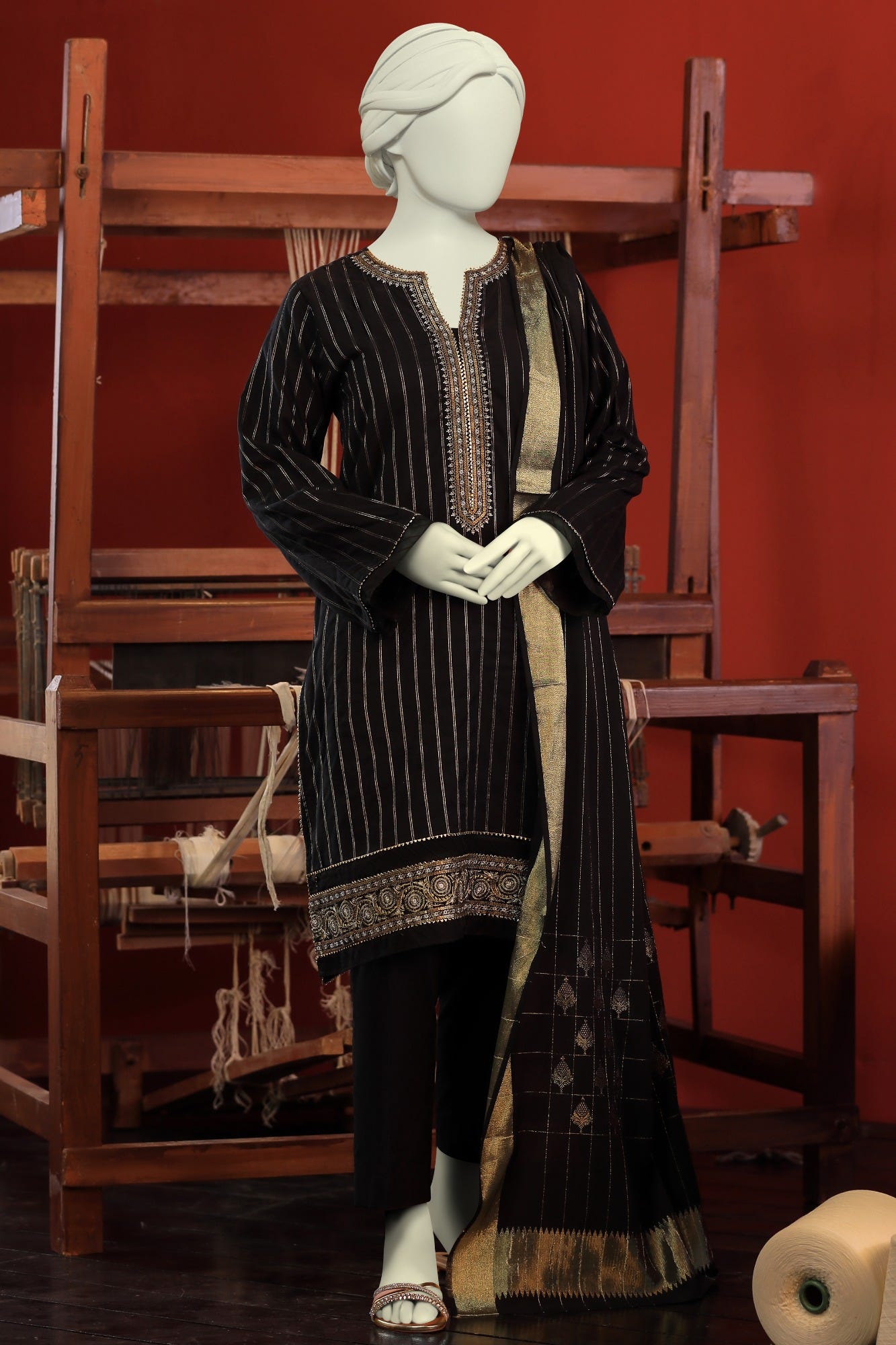 CCW-1PS-S-22-207 Anaar Booti-02