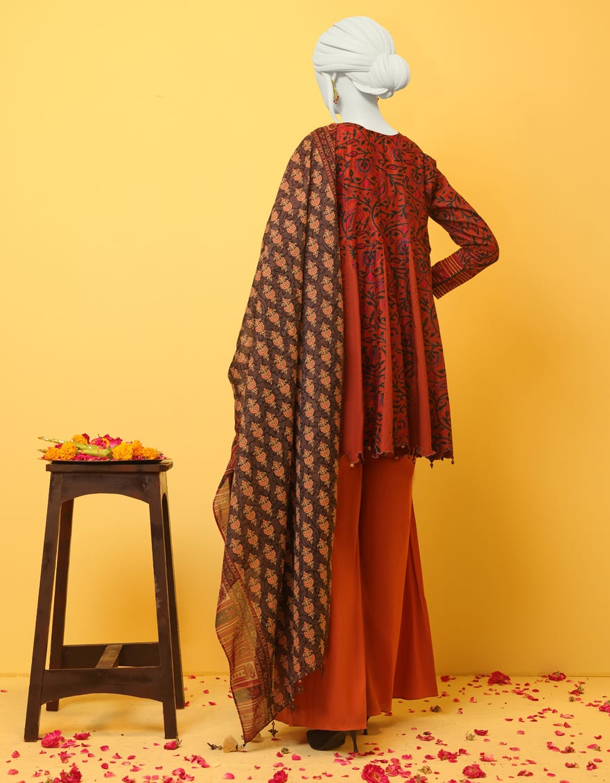JLAWN-S-22-469 Kaia