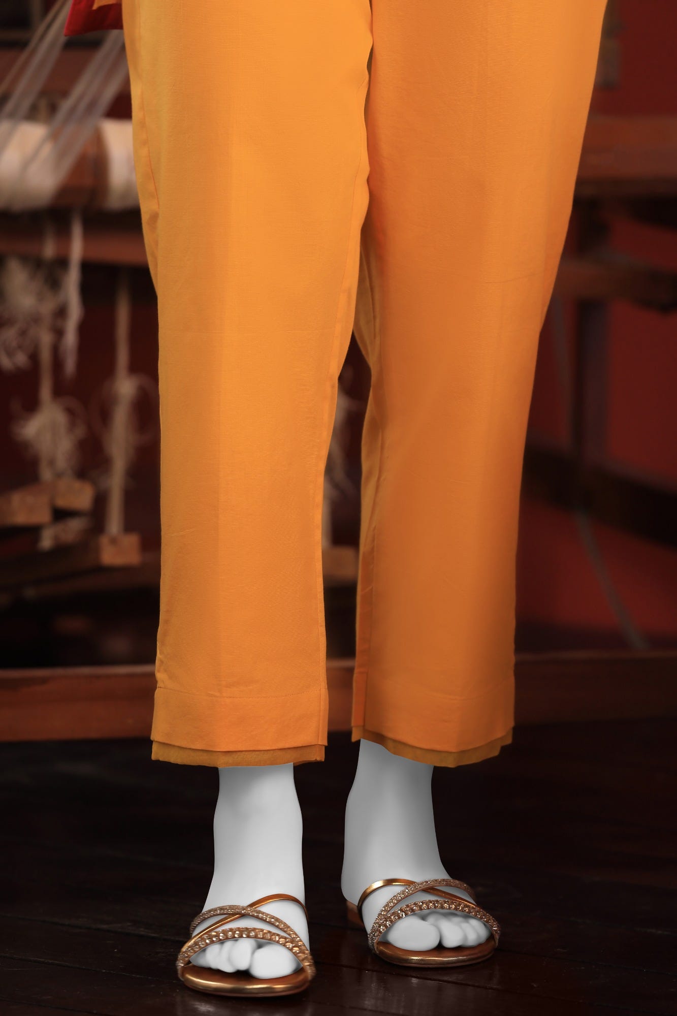 CCW-TR-S-22-8202 Mughal Booti Pant
