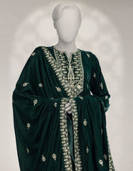 green-velvet-embroidered-unstitched-3pc-jlu253626u
