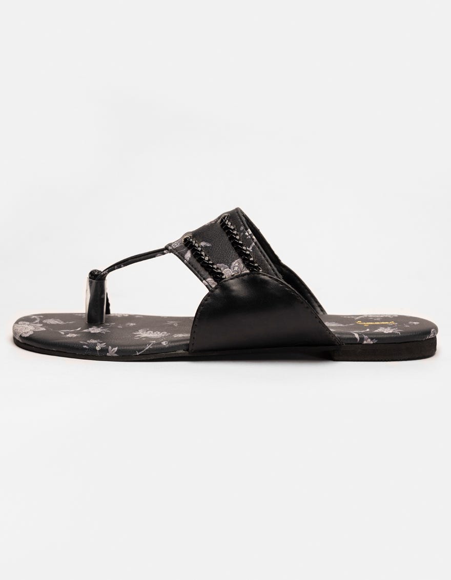BLACK KOLHAPURI