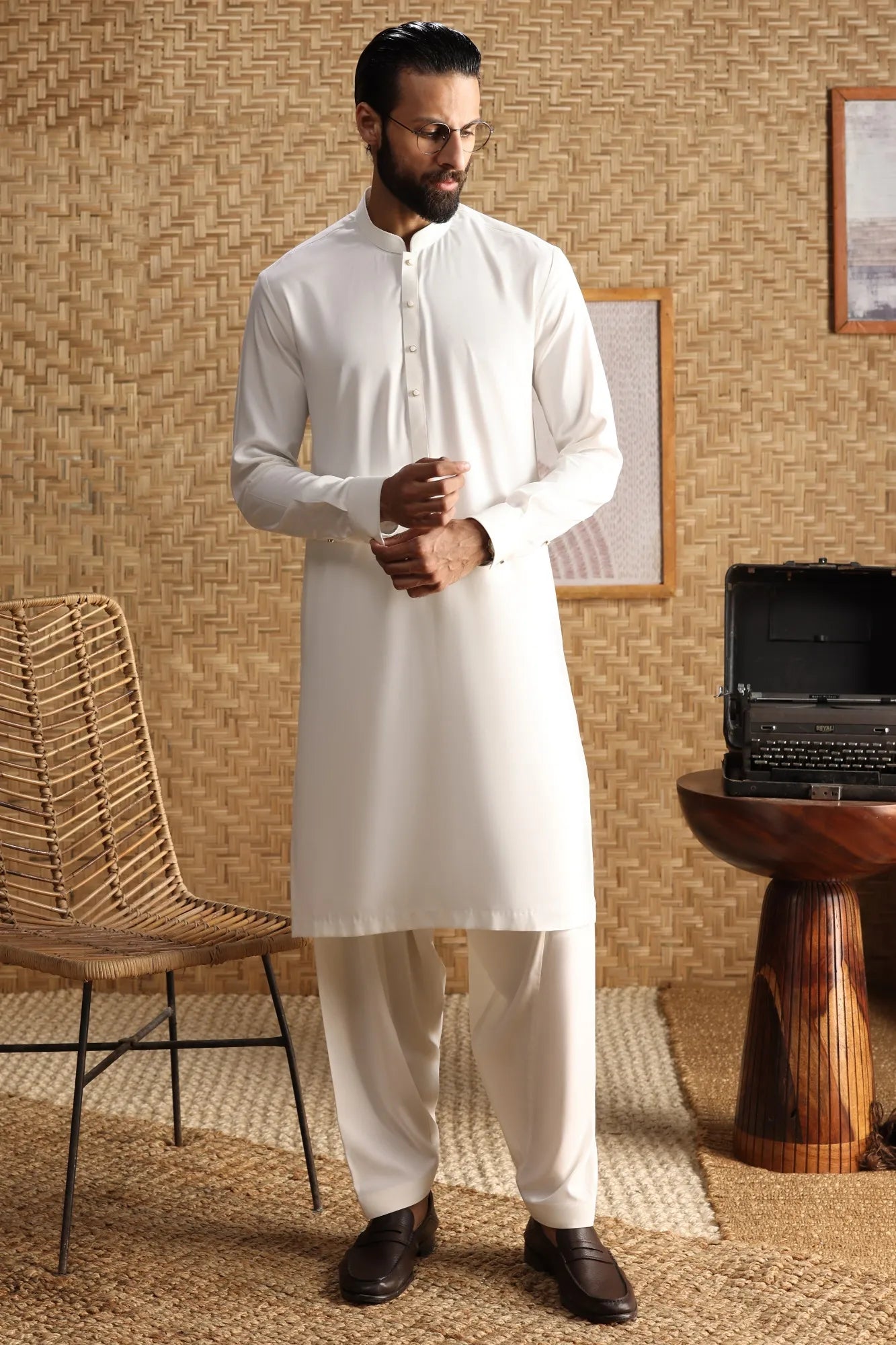 VENTURA - OFF WHITE EXCLUSIVE KAMEEZ SHALWAR