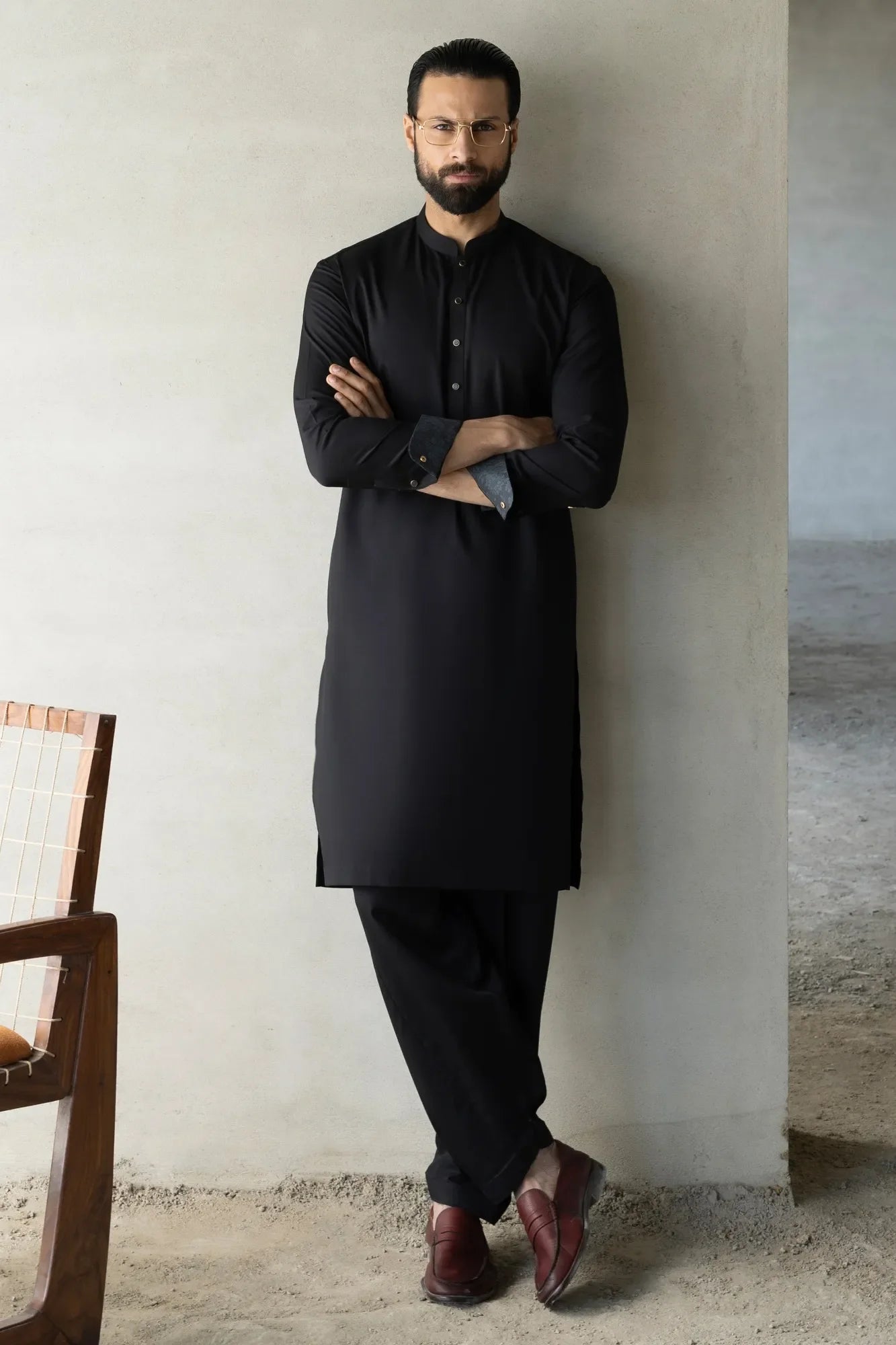 YALGOO - BLACK EXCLUSIVE KAMEEZ SHALWAR