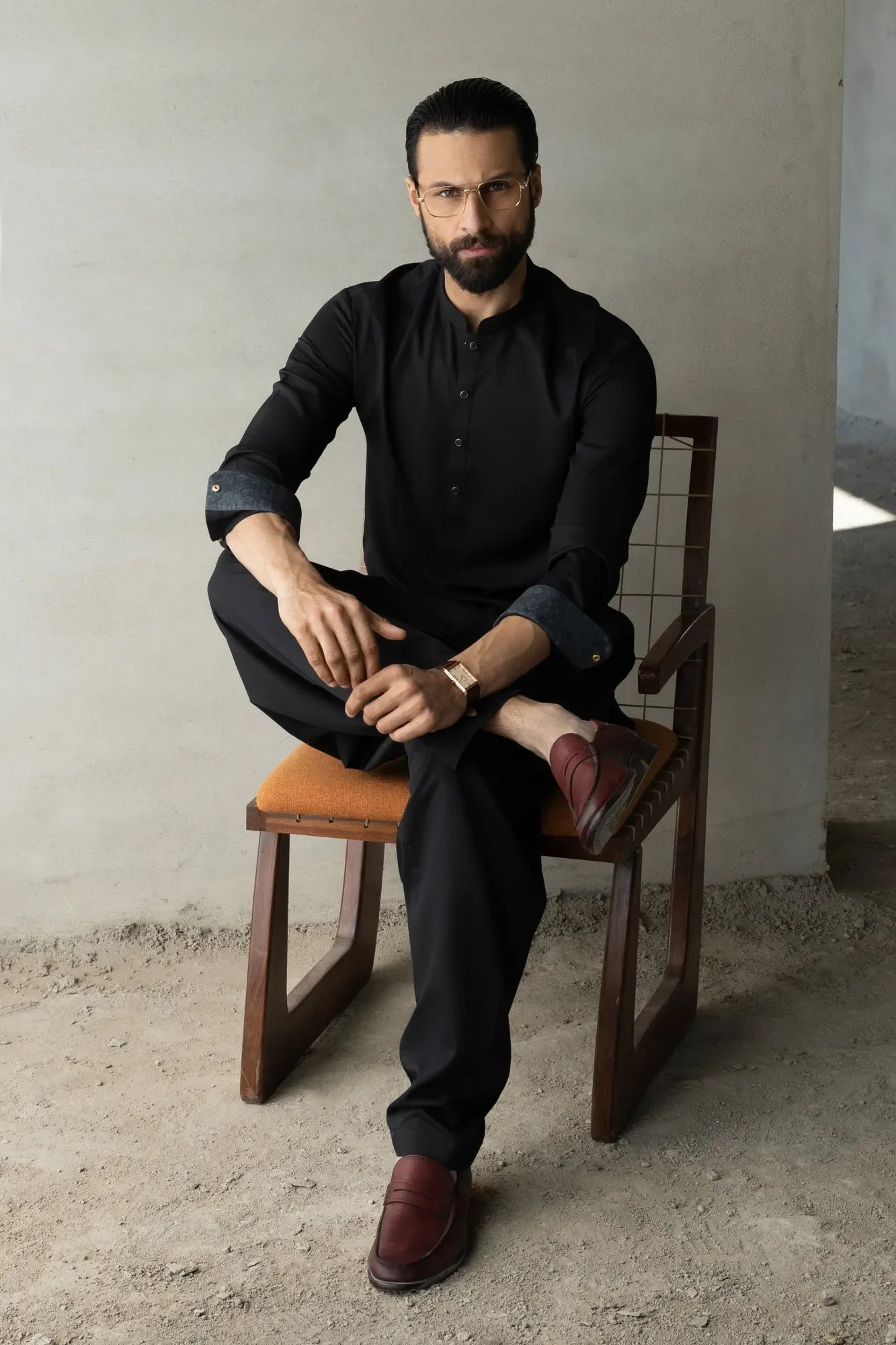 YALGOO - BLACK EXCLUSIVE KAMEEZ SHALWAR