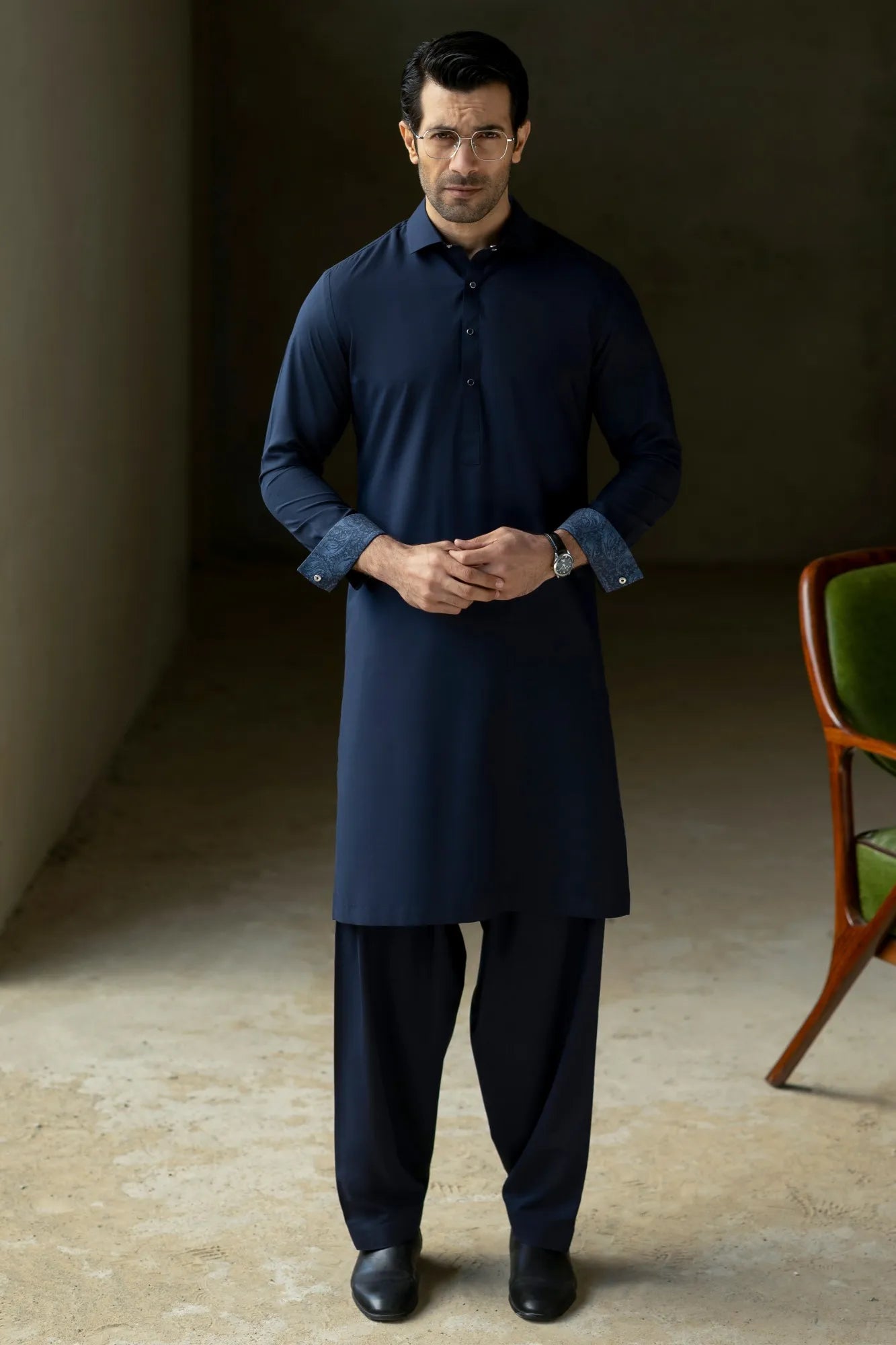 HARROGATE - NAVY EXCLUSIVE KAMEEZ SHALWAR