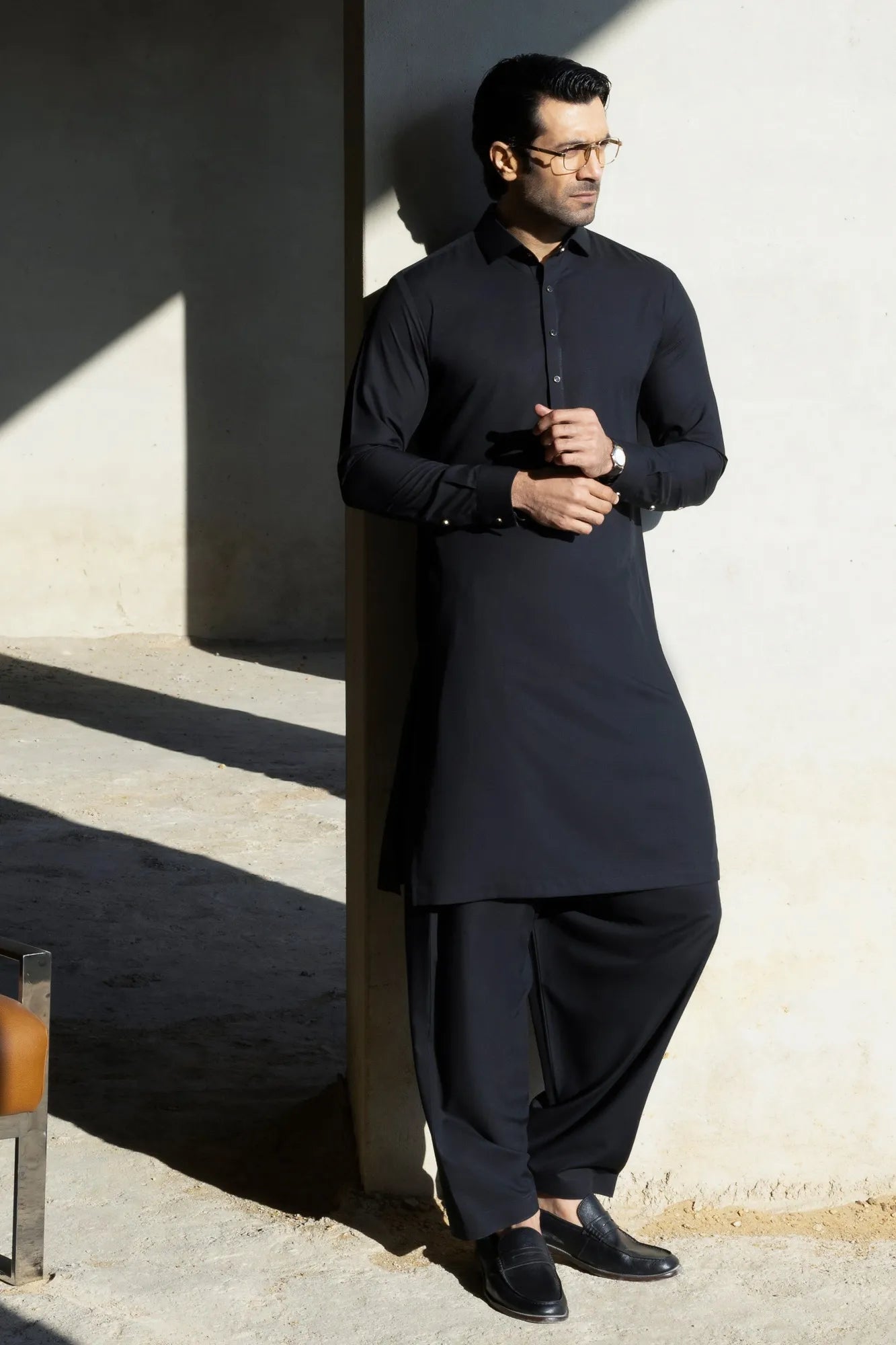 HARROGATE - BLACK EXCLUSIVE KAMEEZ SHALWAR