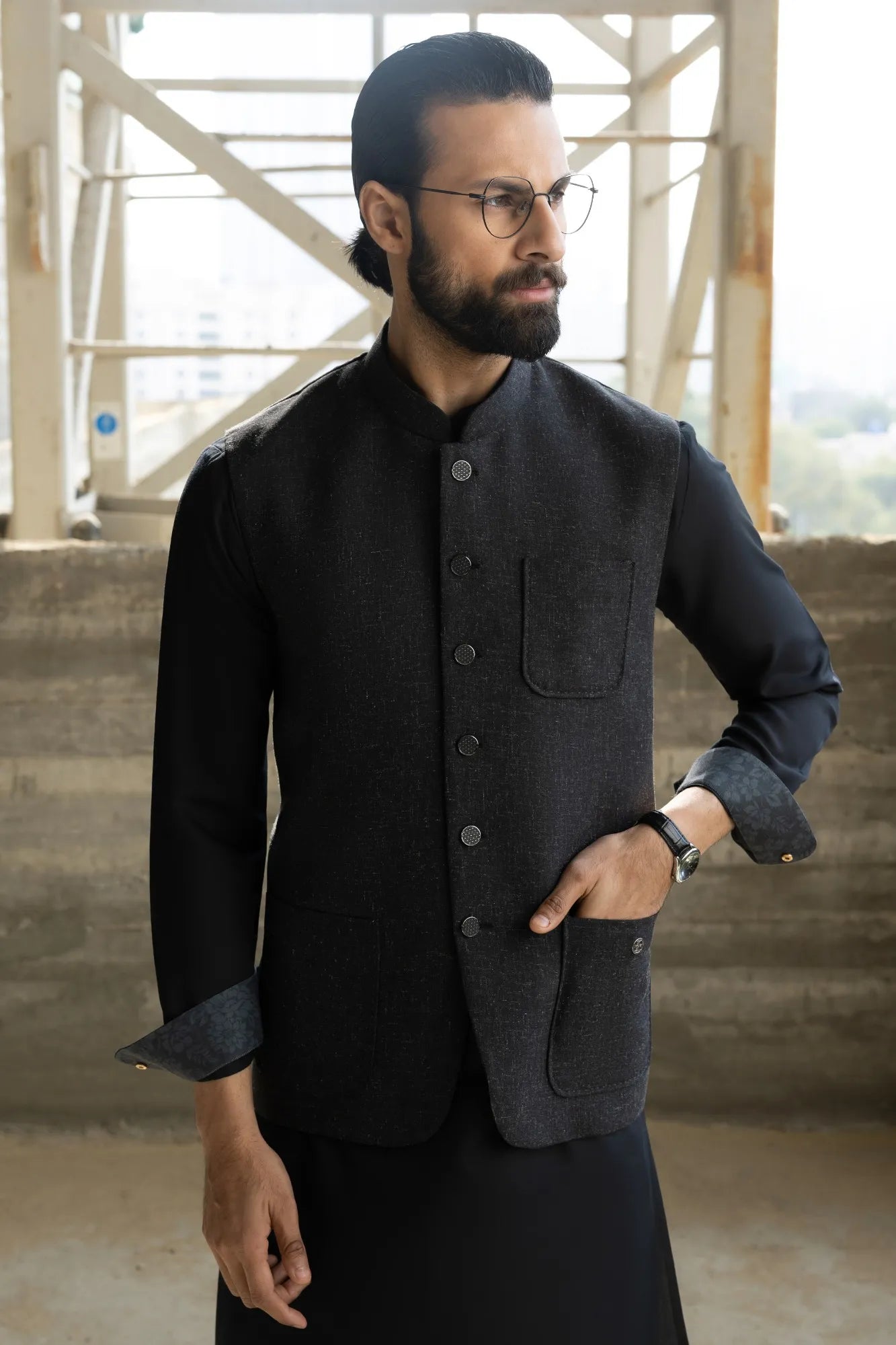 YALGOO - BLACK EXCLUSIVE KAMEEZ SHALWAR