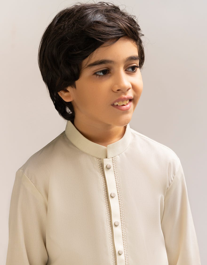 APPLE WHITE BLENDED KAMEEZ SHALWAR