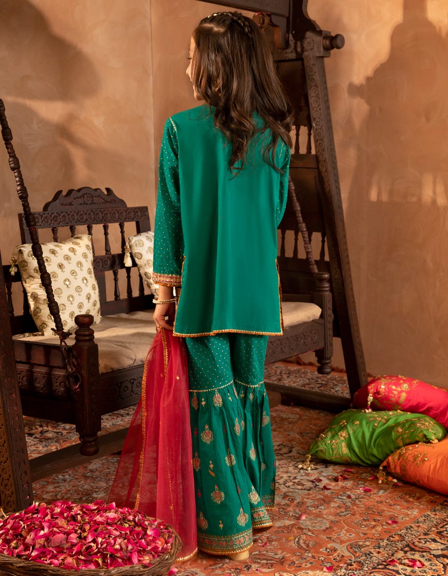 GREEN COTTON LAWN EMBROIDERED 3PC STITCHED