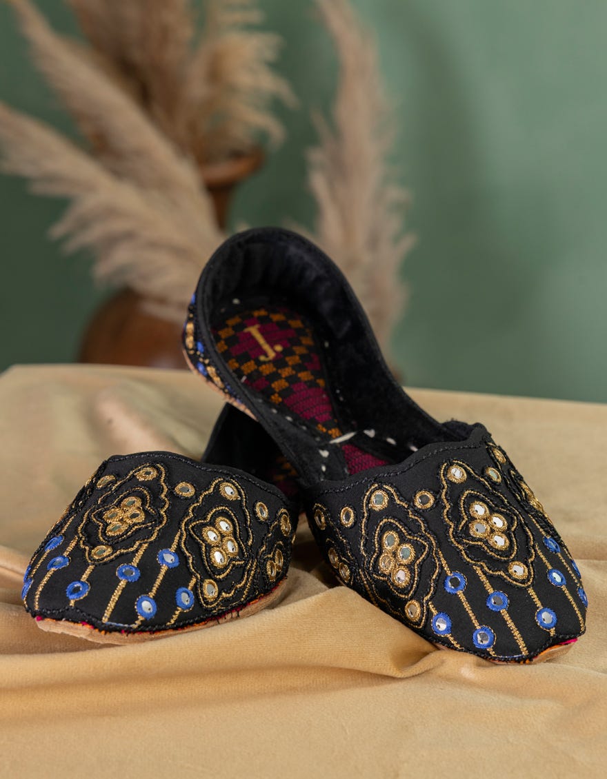 BLACK FORMAL KHUSSA