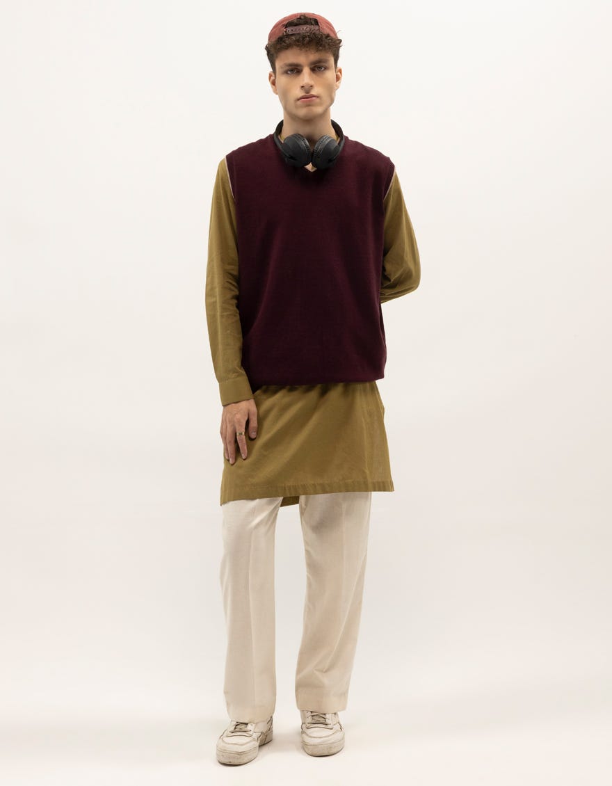 leo-plum-sleevless-v-neck-sweater-jjswt0039