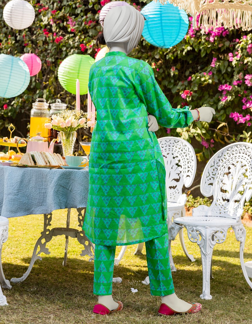 GREEN LAWN PRINTED KURTI | JYGK-S-JTS-25-4005