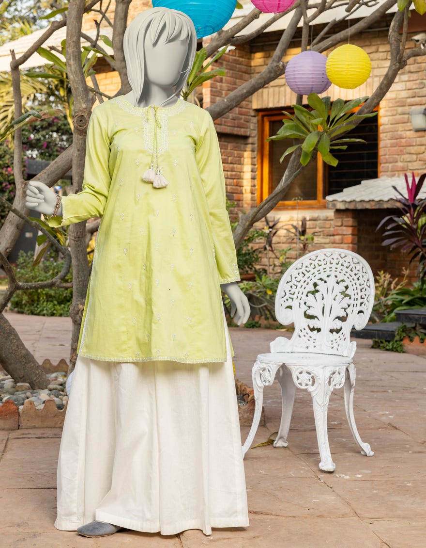 GREEN LAWN EMBROIDERED KURTI | JYGK-S-JTS-25-4011