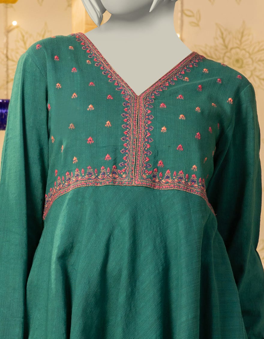 GREEN TEXTURED EMBROIDERED KURTI