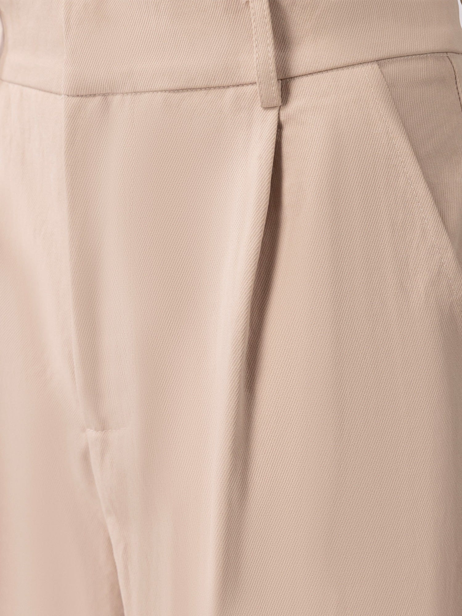 beige-trousers-wbot250052
